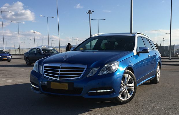 Thessaloniki Airport taxi A blue Thessaloniki Airport taxi