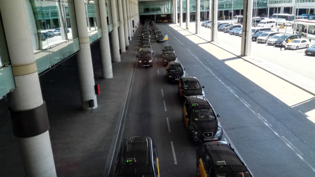 Barcelona airport taxis lined up