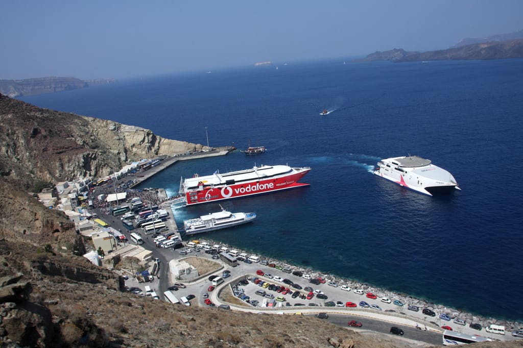 Santorini Athinios Port