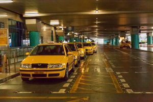 Athens airport taxis
