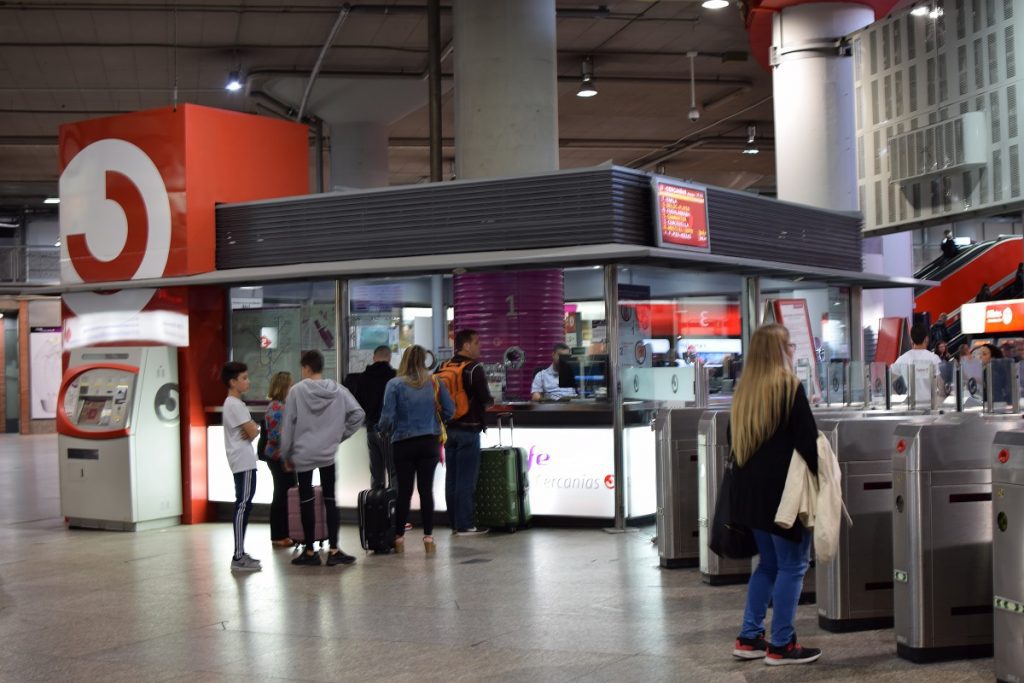 Madrid Airport renfe train ticket counter
