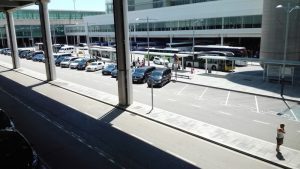 Barcelona Airport taxis to Sitges Barcelona Airport taxis lined up in the official El Prat taxi rank