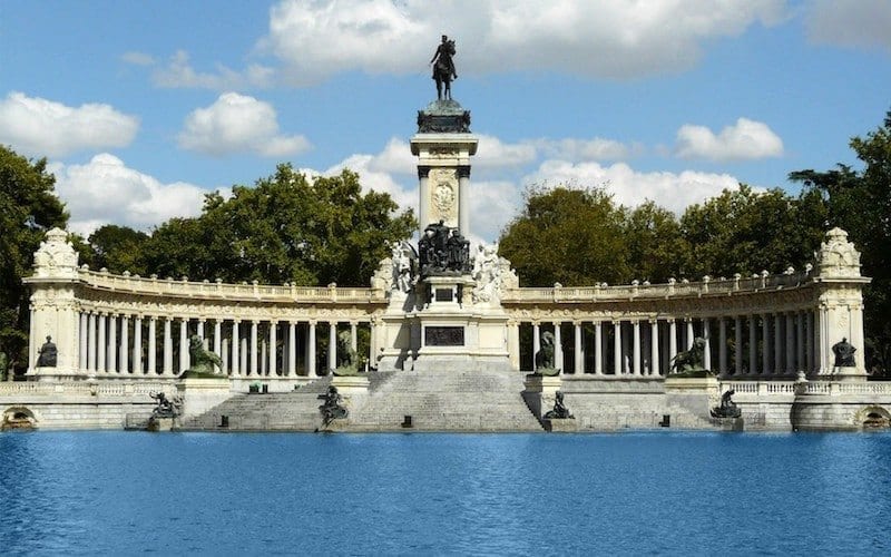  El Retiro Park