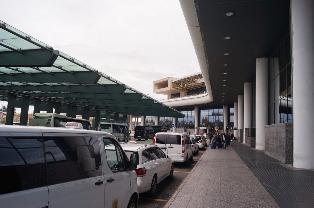 Taxi rank at Milan Malpensa Airport. Milan Airport taxis offering rides from Milan Airport to city center