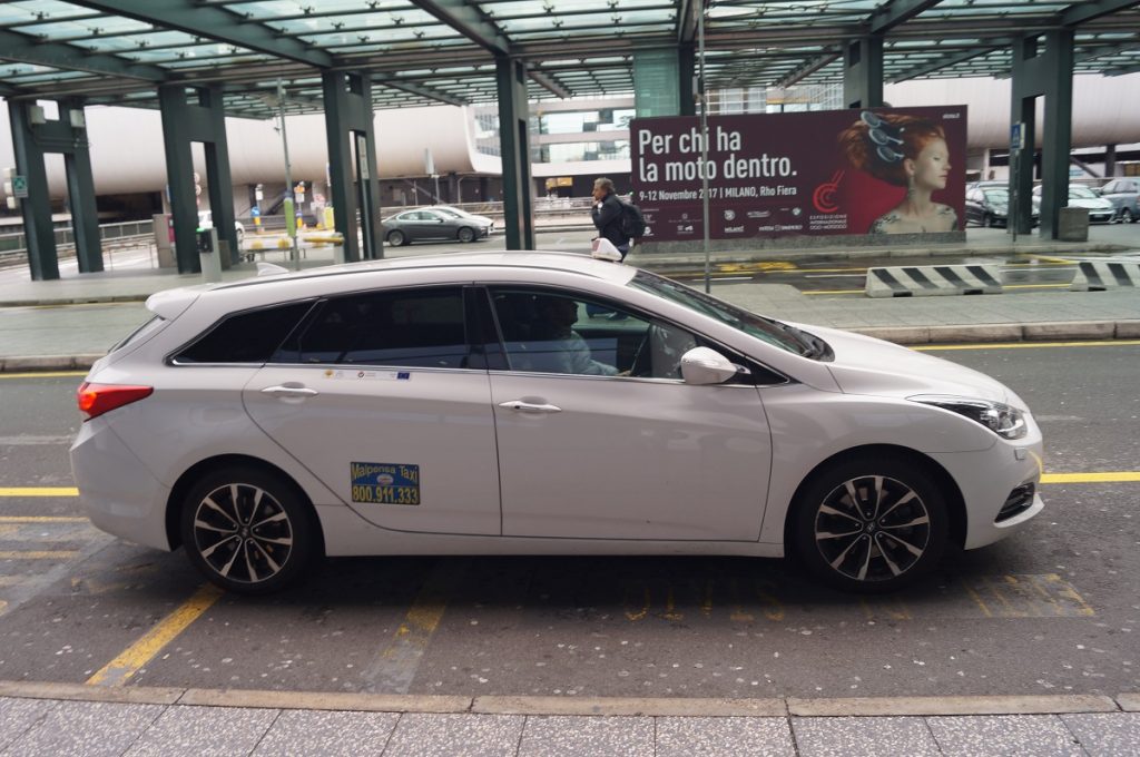 Milan Airport taxis offer rides from Milan Malpensa Airport to the city center