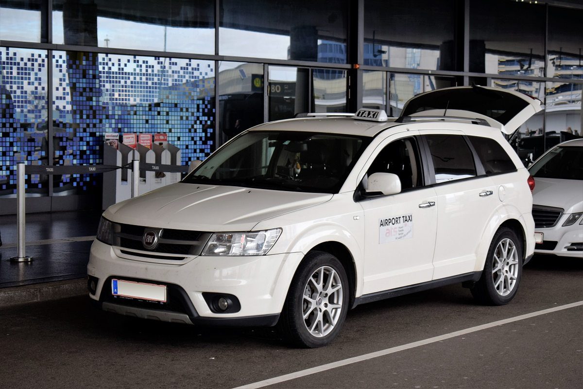 Vienna airport taxi Vienna airport white taxi