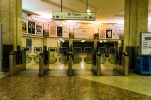 Heathrow airport metro ticket validating machines Heathrow airport metro ticket validating machines