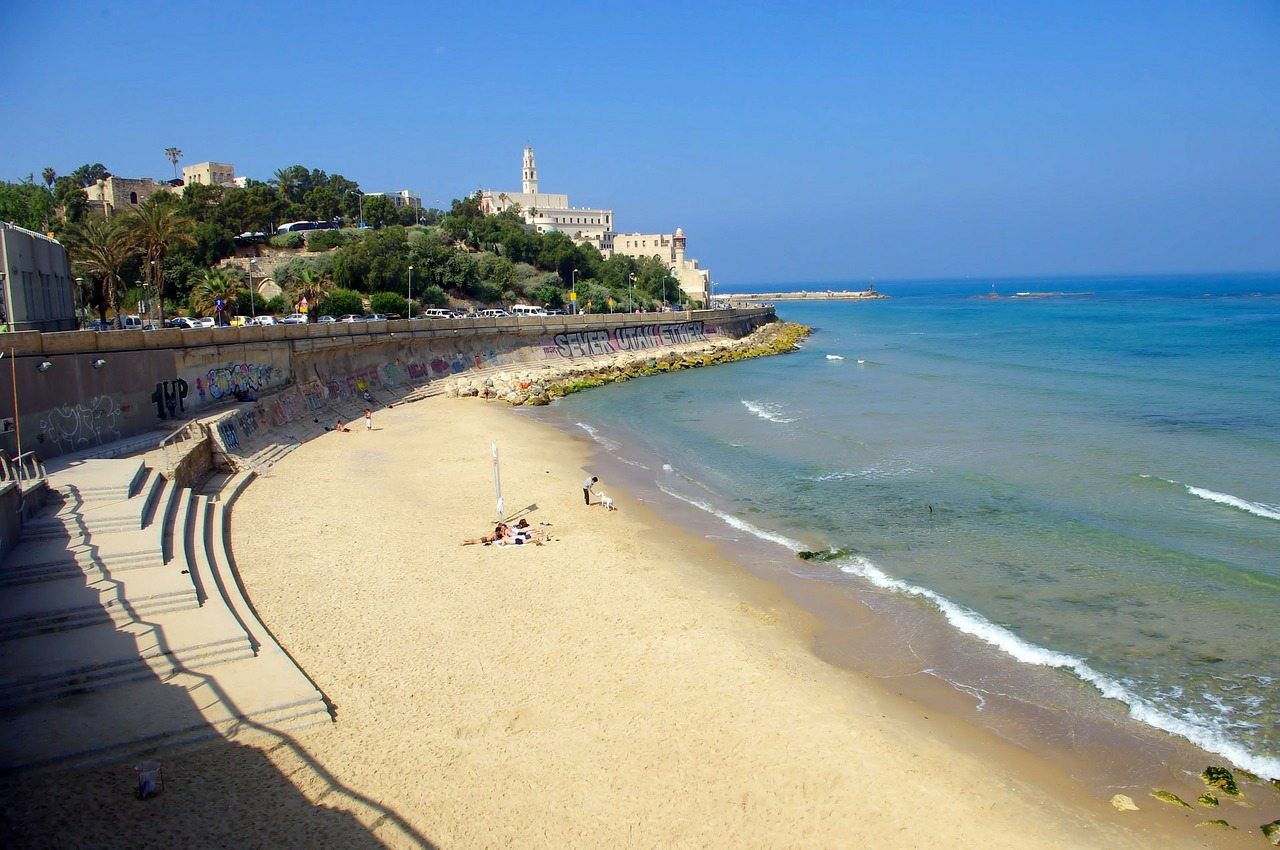 family activity tel aviv jaffa beach