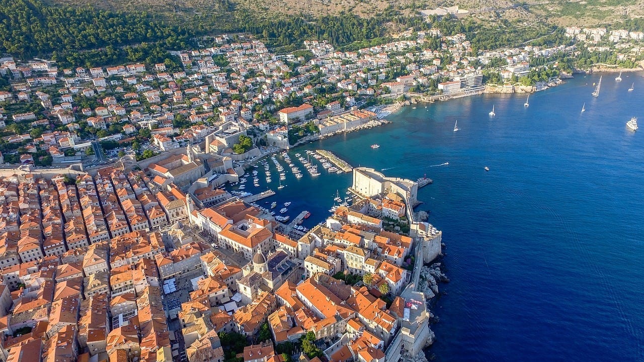 couples travel to dubrovnik croatia