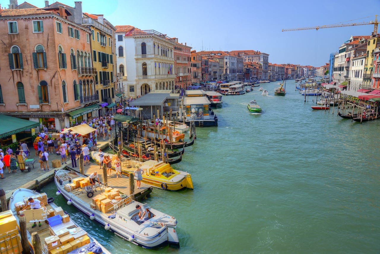 unique shopping spots in venice