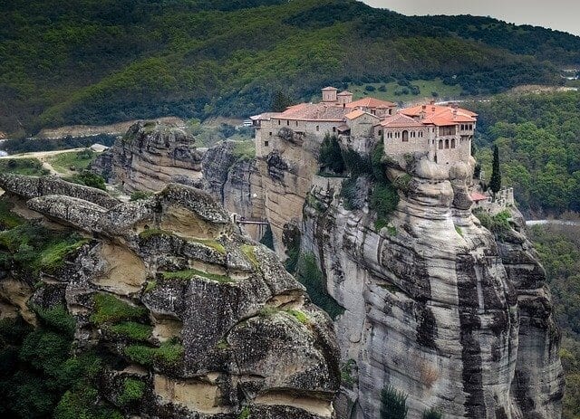 meteora-monasteries-welcome