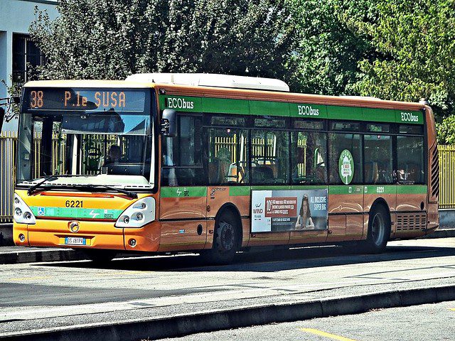bus-milan