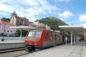 train-sintra-lisbon-2020