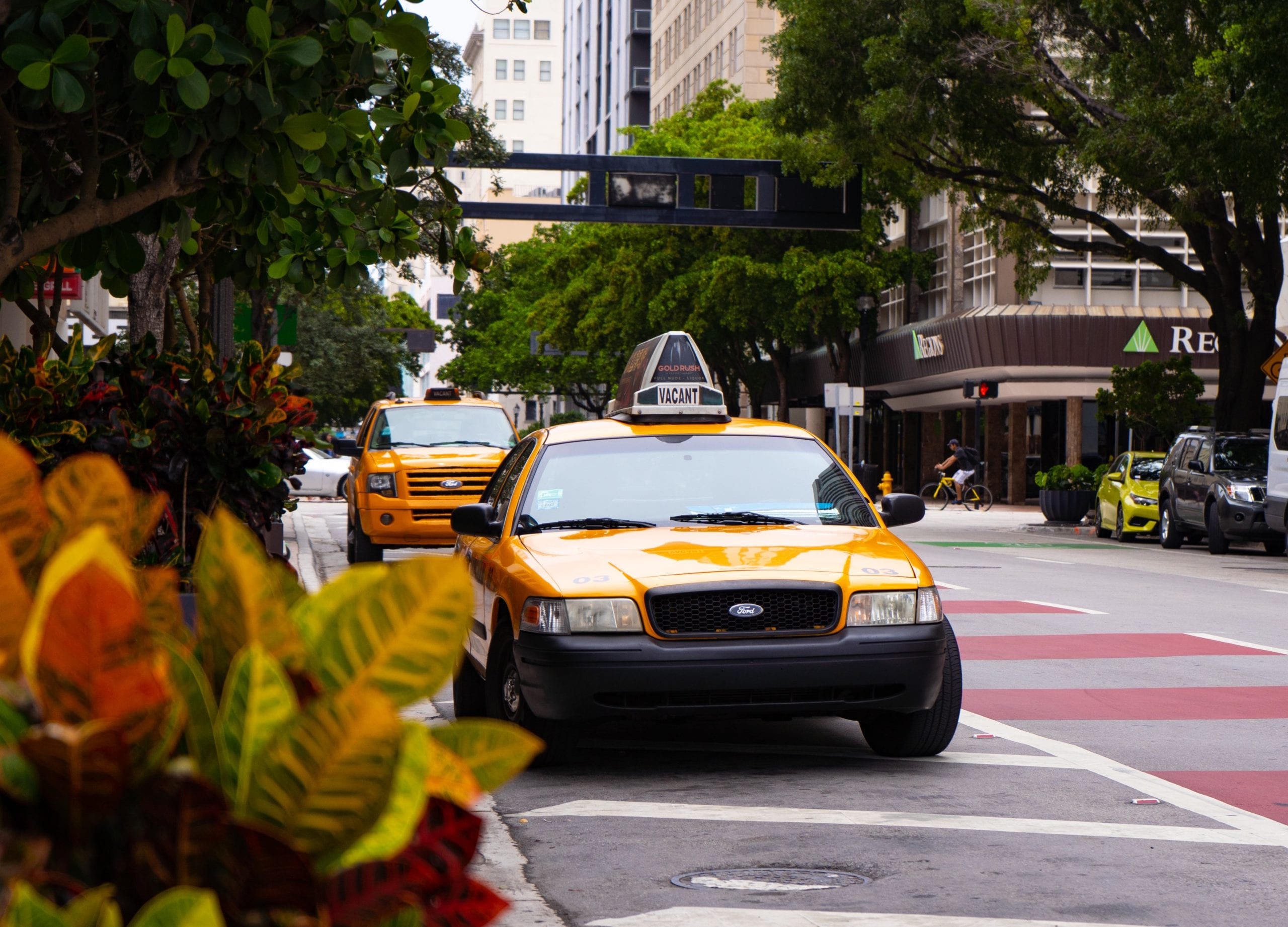 Is it easy to get a taxi at Miami airport?