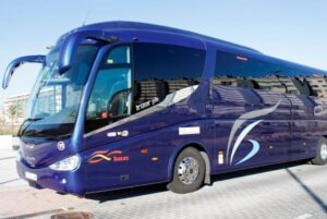 torrevieja-bus-almeria-madrid-company Blue bus from Bus Almeria Madrid company