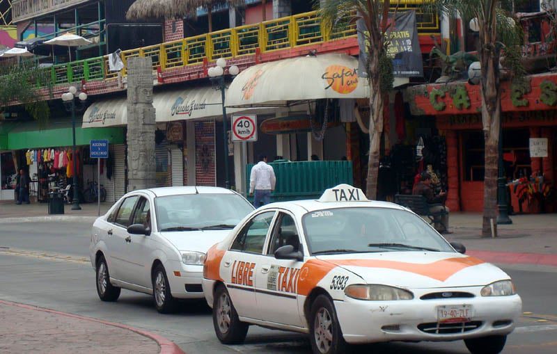 Tijuana Taxi - welcome pickups Tijuana taxis waiting in line for passengers