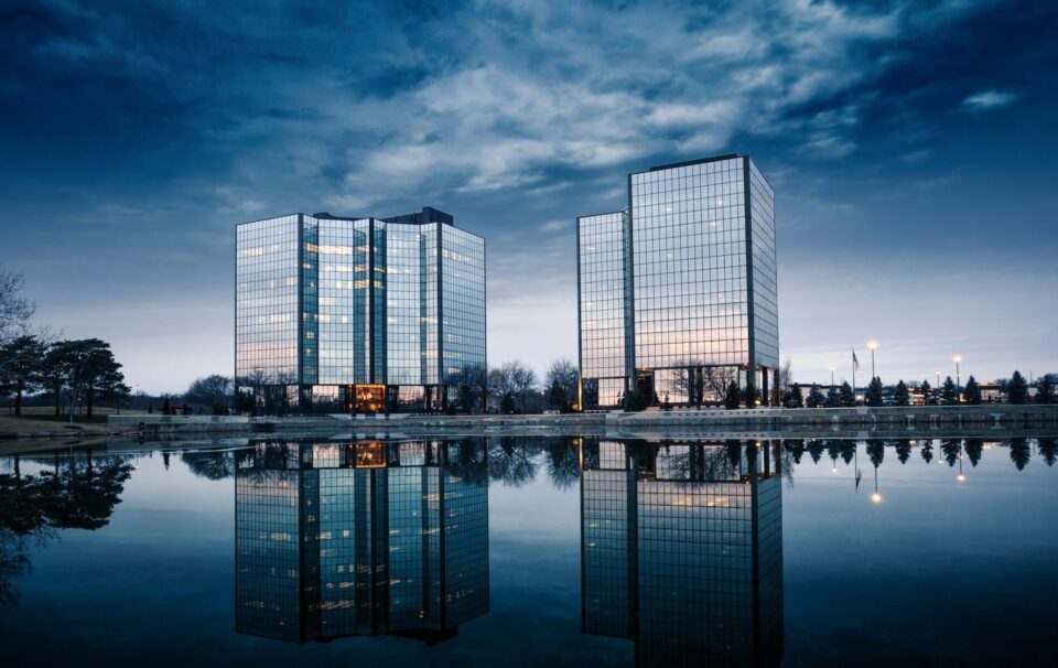 How to get from Kansas City Airport to Overland Park
