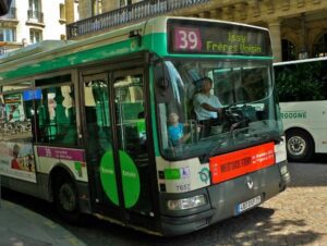 Bus line 39 from Gare du Nord to Paris