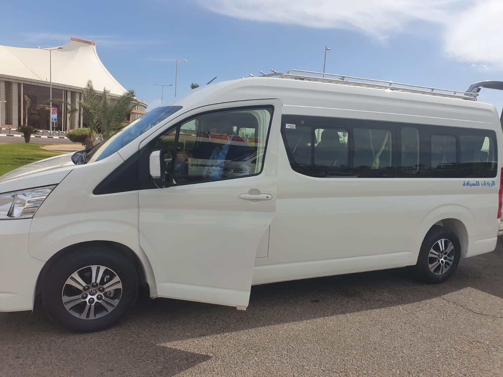 Luxor Airport Taxi (Minivan) minivan luxor airport taxi