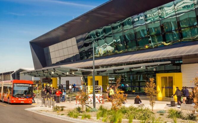 cheap hotels near melbourne airport
