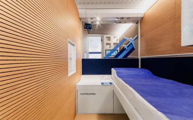 zzzleepandgo-venice-airport-vce-sleep-pods