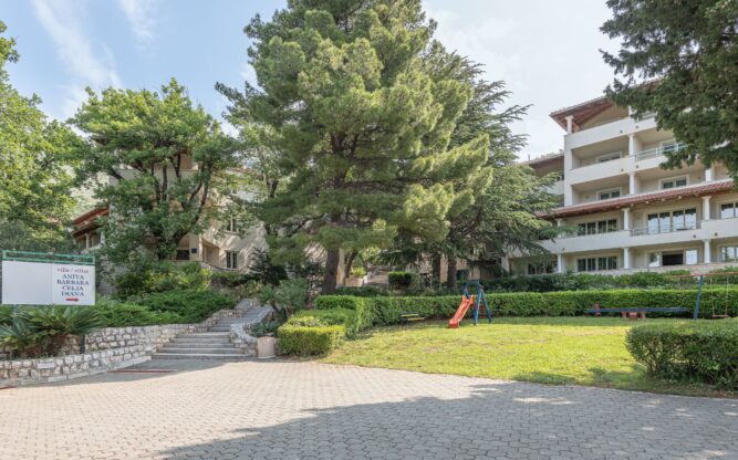 A view of the exterior of the building housing the Plat Villas near Dubrovnik Airport