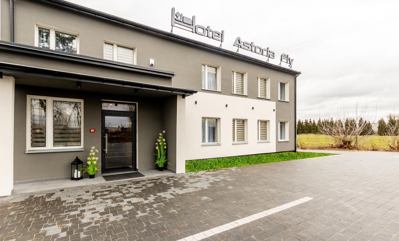 Warsaw Modlin Airport Guide | Welcome Pickups