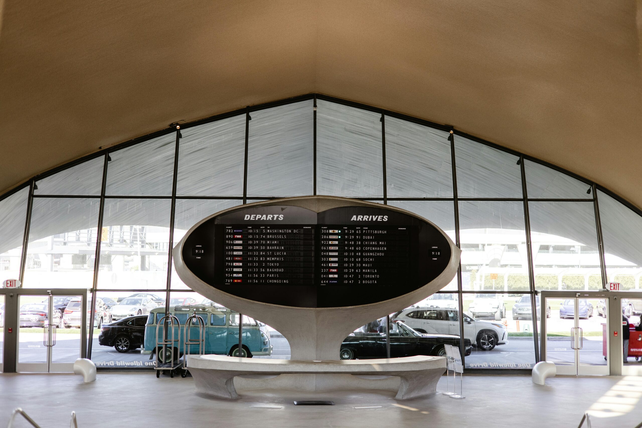 new york airport arrivals