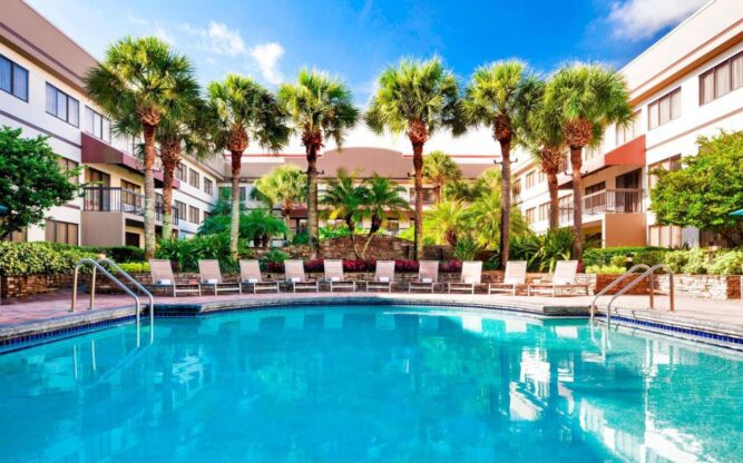 Sheraton Suites Orlando Airport Hotel