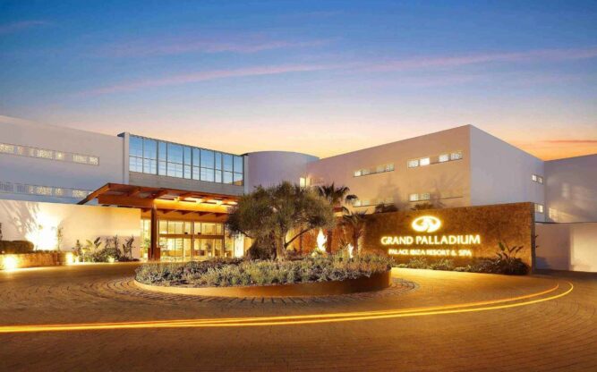 Entrance of Grand Palladium Palace Hotel near Ibiza Airport