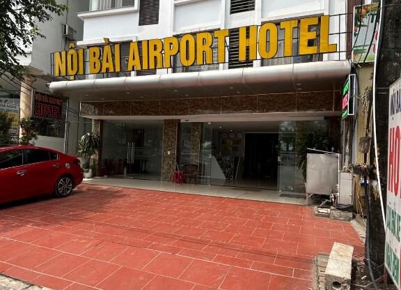 Entrance of Noi Bai Airport Hotel