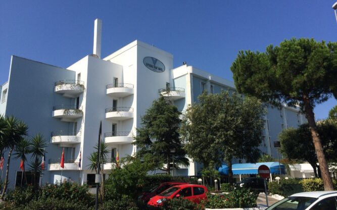 vittoria parc hotel bari airport