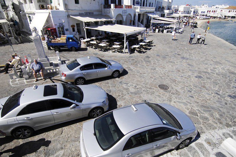 mykonos-taxi Silver taxis by the sea in Mykonos