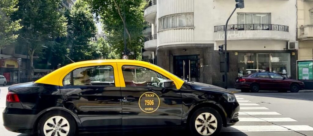 Buenos Aires official black and yellow taxi