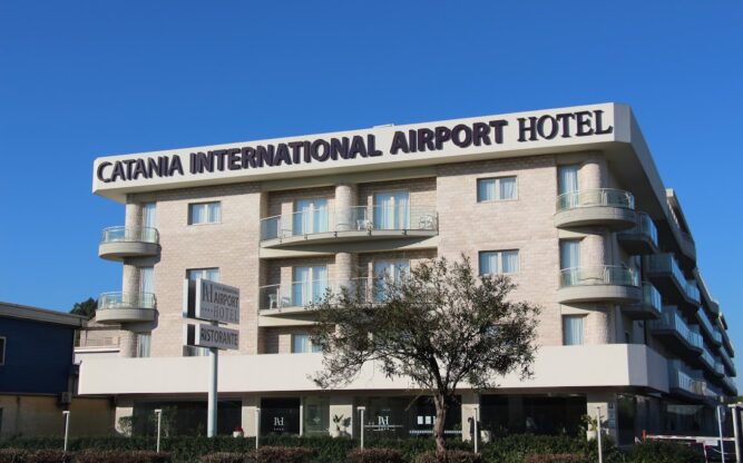 The front view of the Catania International Airport Hotel