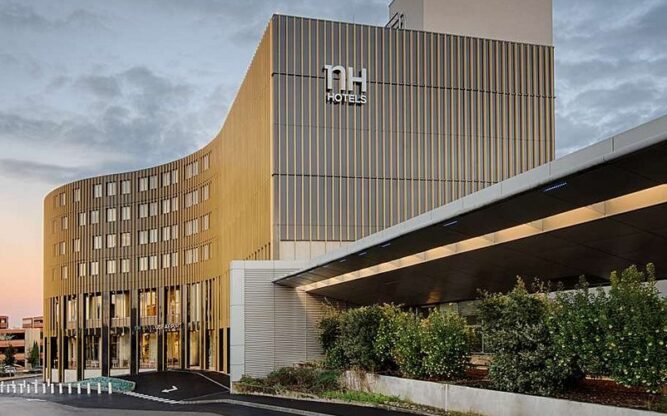 Street view of the outside of NH Toulouse Airport