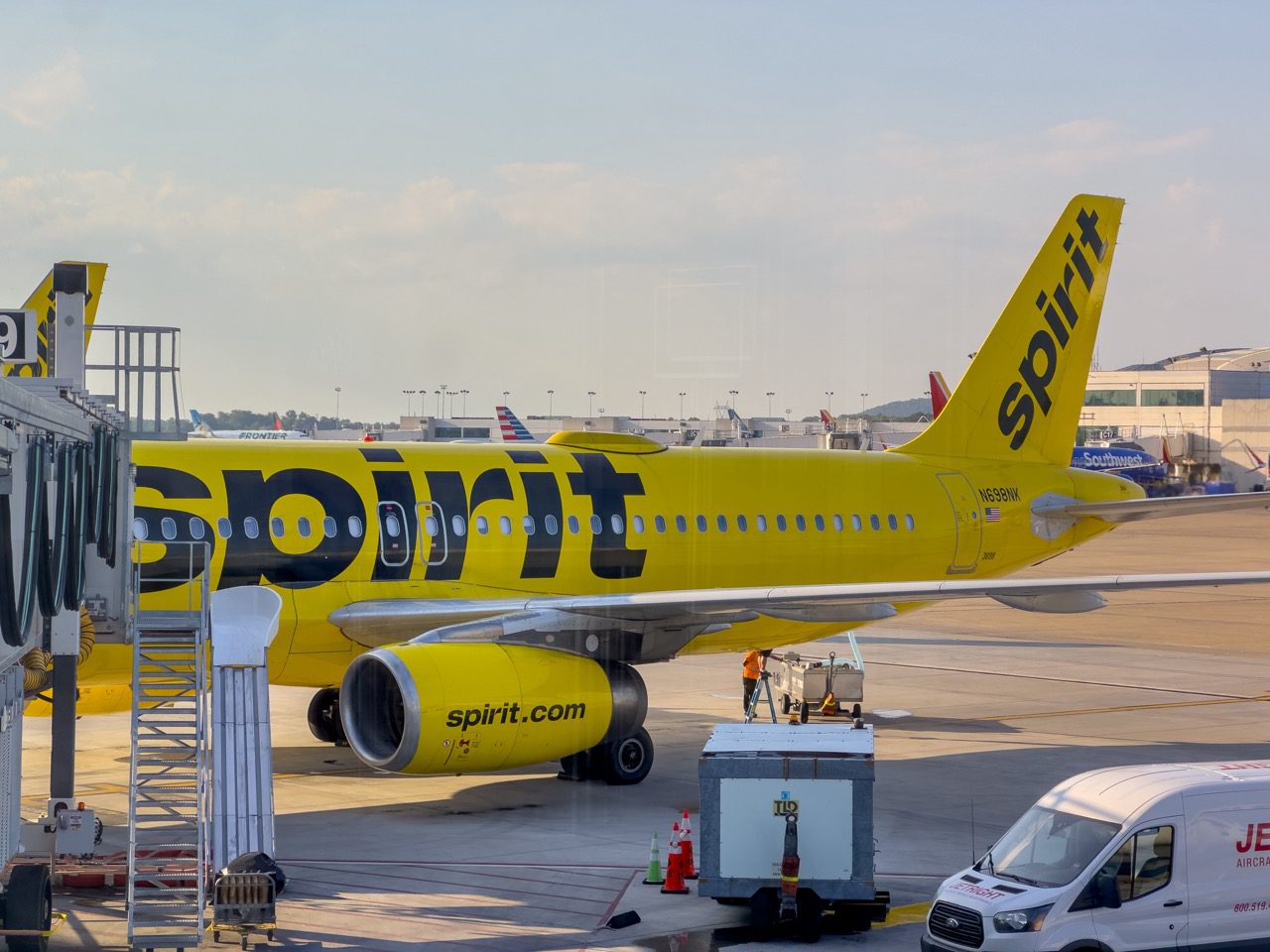 Nashville Airport: All about Terminals, Parking, Lounges & Hotels