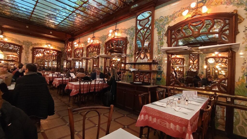 Best French Restaurants in Paris - Bistrot Victoires