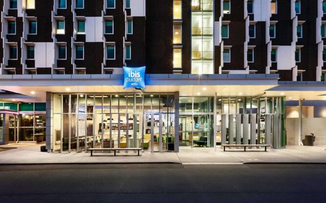 auckland airport hotels