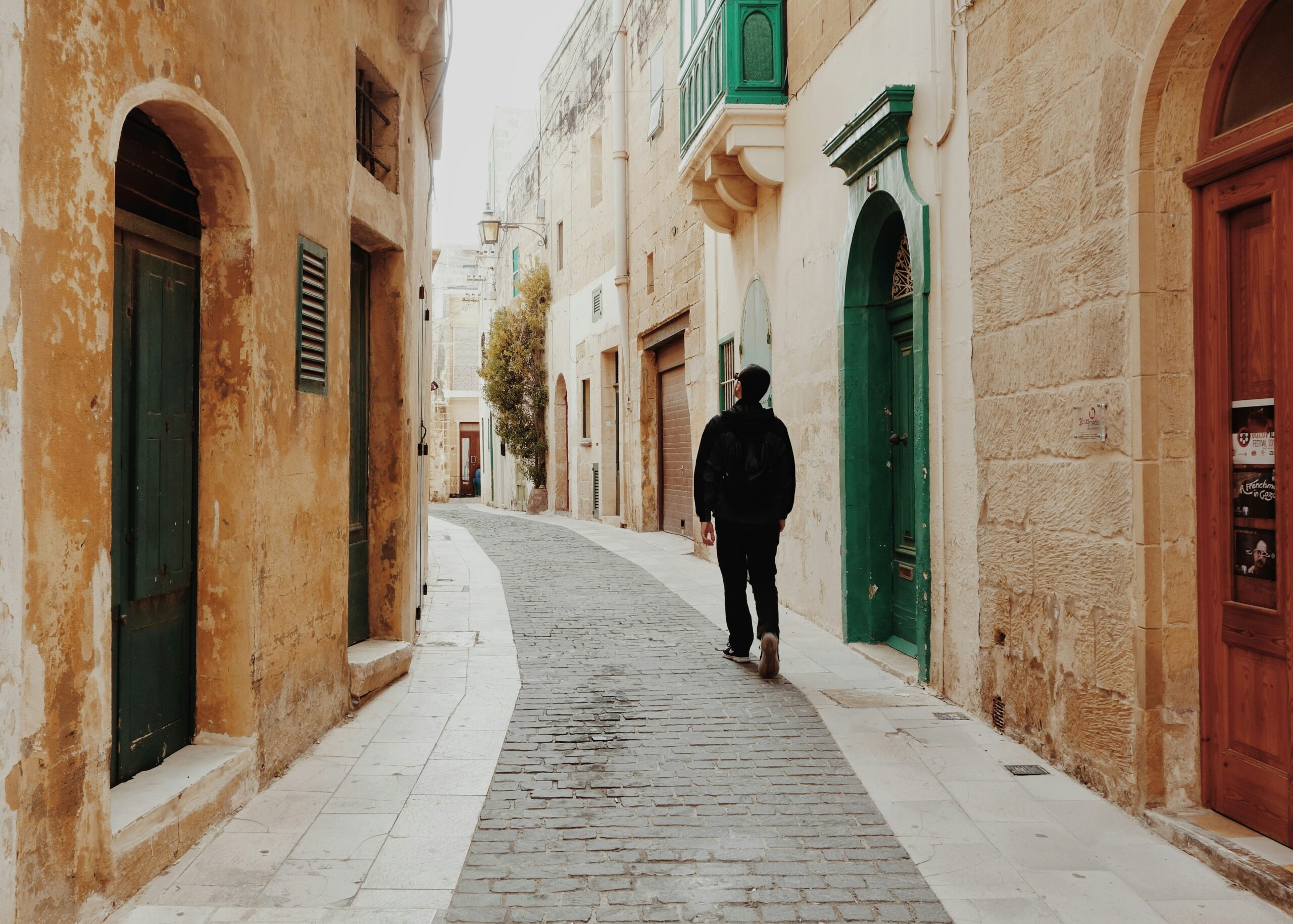 Malta Airport transfer for solo traveler