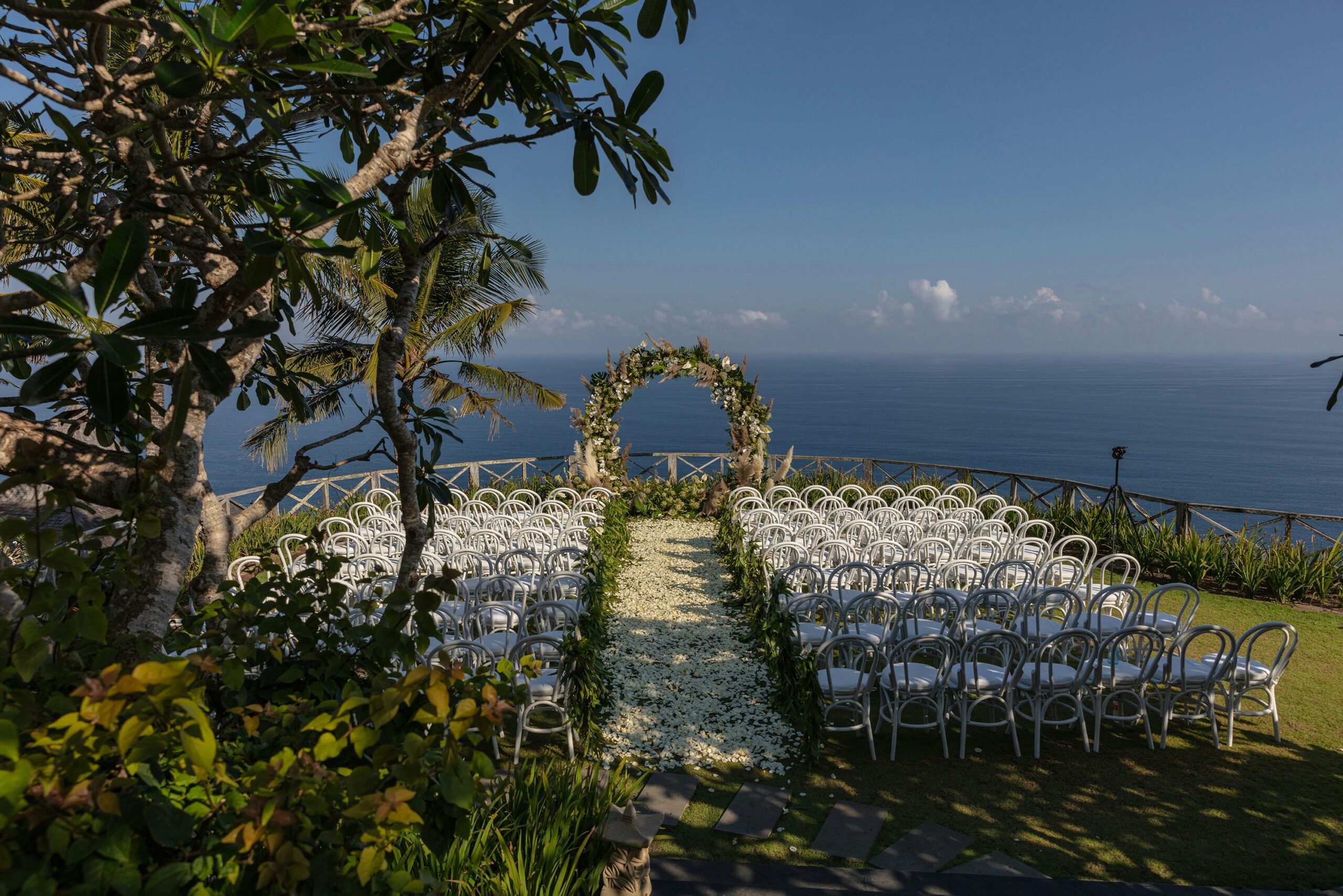 Wedding ceremony overlooking a large lake in Naples.